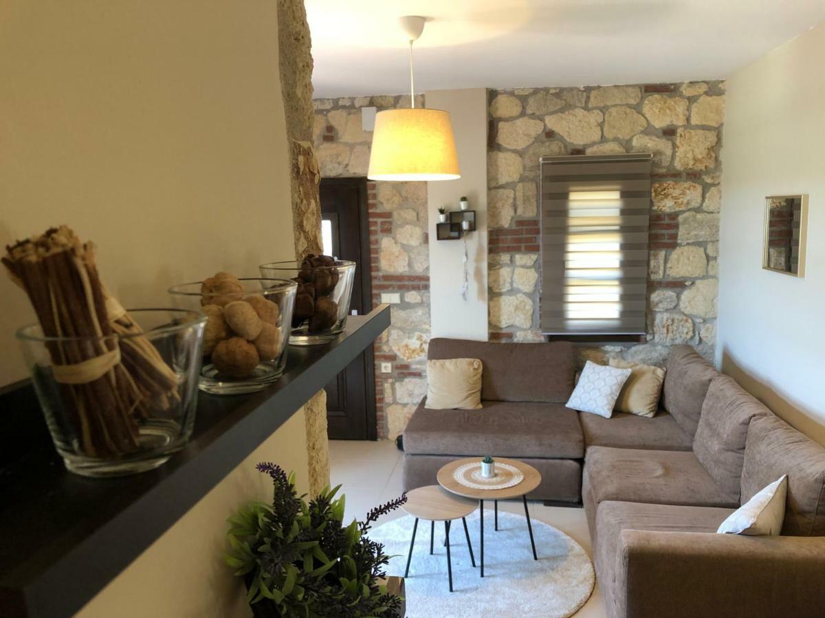 Holliday Stone Villa Psakoudia Exterior foto