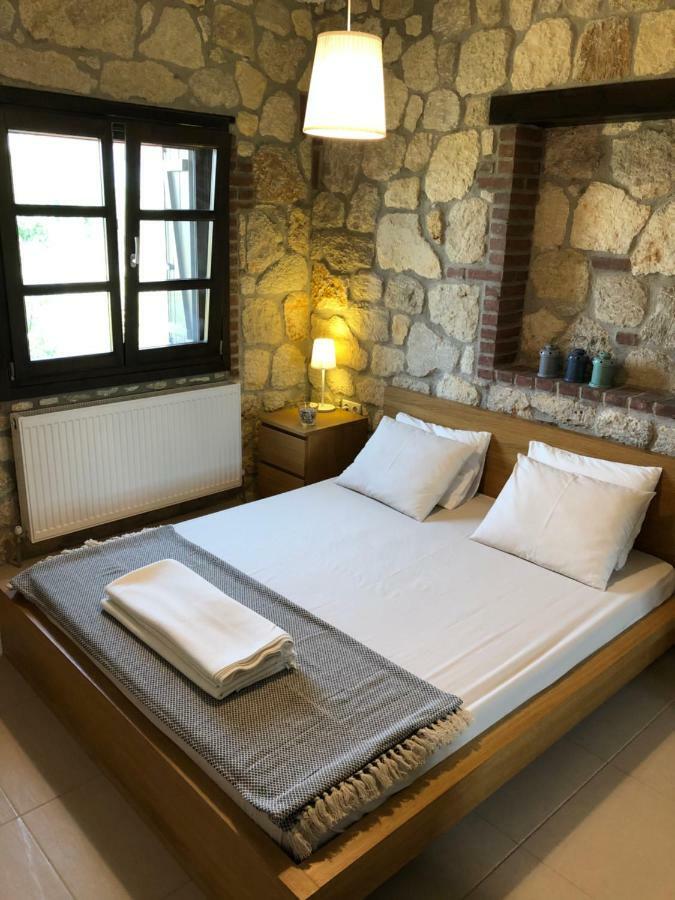Holliday Stone Villa Psakoudia Exterior foto